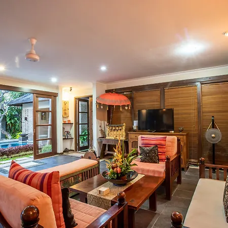 Villa Saffron Seminyak Bali-2